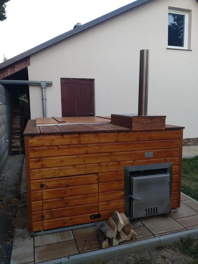 Gasthaus Burg Nad Banskou Stiavnicou Stiavnicke Bane Exterior foto